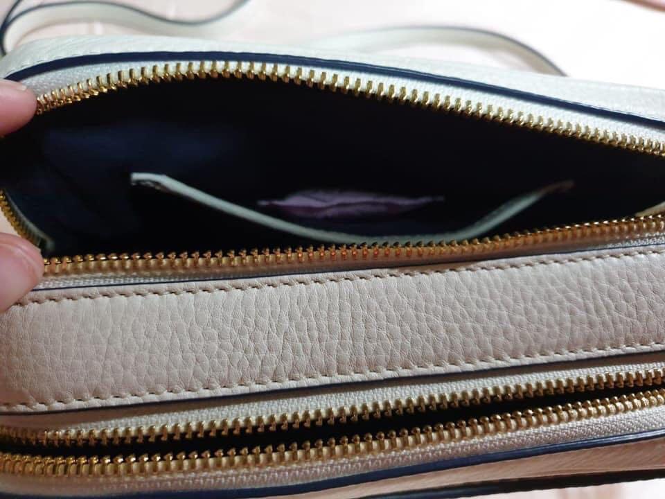Preloved Tory Burch sling bag (Category: Cross-body Bags) located in Pasig City. Submitted by batchimallari (Listing ID 268506681, Image 3). Description: Preloved authentic Tory Burch sling bag 10/10 Bought for P20,000 Used less than 5x In mint condition .