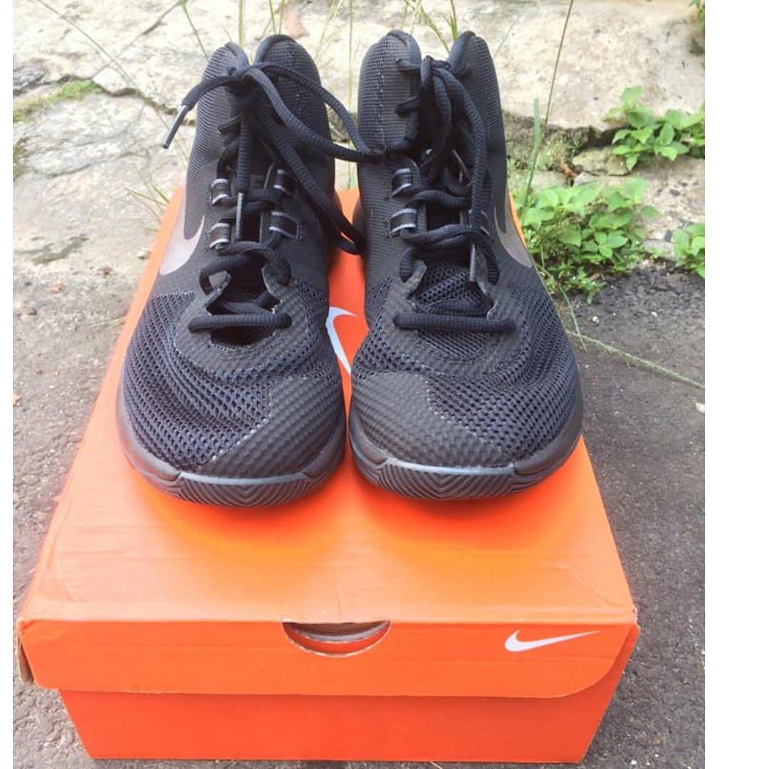 Sepatu basket sales nike air precision