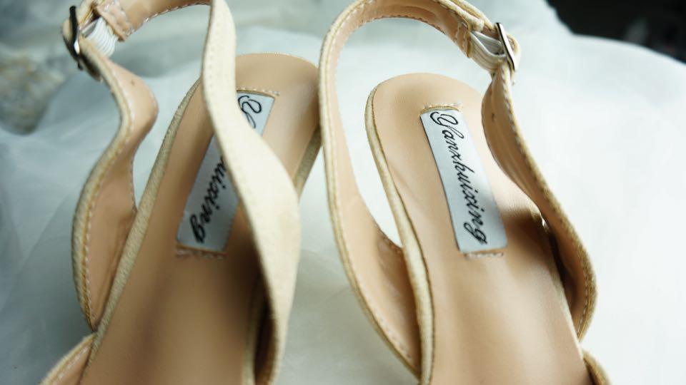 Shoes (Category: Sneakers) located in Balakong. Submitted by syt8663 (Listing ID 268653201, Image 3). Description: 38 Not inc post Buy 3 free post .