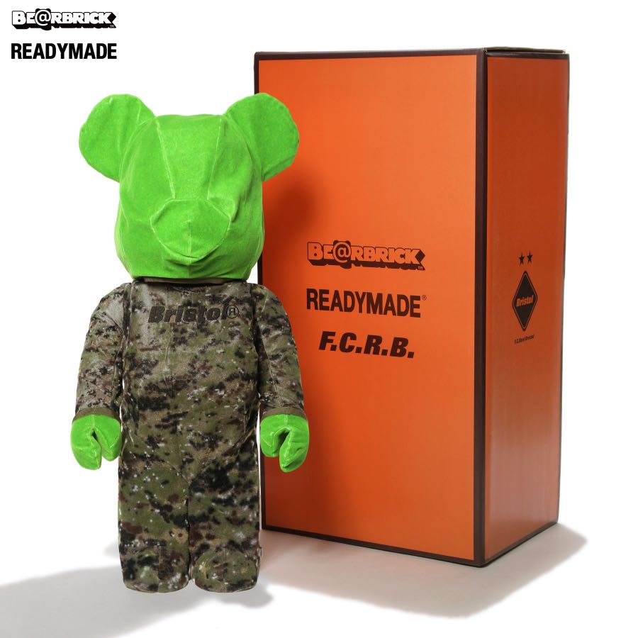 Bearbrick 1000% F.C.R.B x Readymade, 興趣及遊戲, 玩具& 遊戲類
