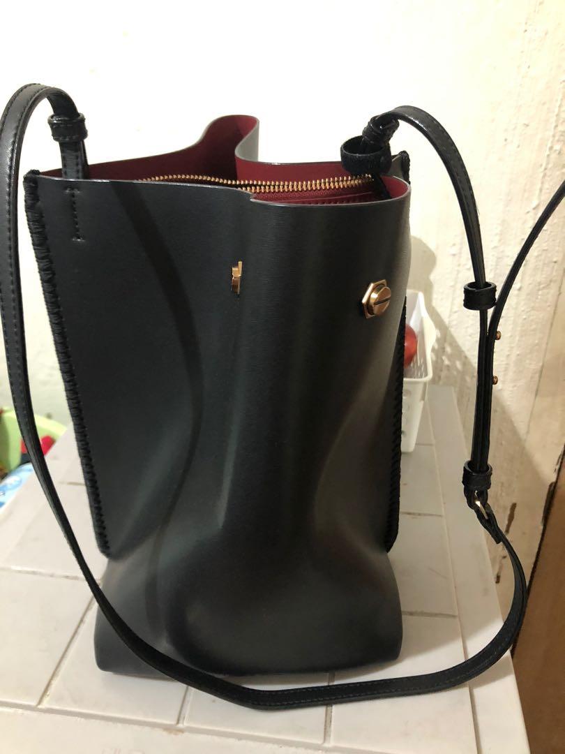 Charles & Keith (Category: Purses & Pouches) located in Baliuag. Submitted by laraphil (Listing ID 268715502, Image 2). Description: Used once only almost new pa!!!! Sobra kinis pa halata naman sa pics. With dust bag. Bought in Sm pampanga. Original price is 4,799 Rfs: change of heart. Need cash. Dami ko nadin bags. .