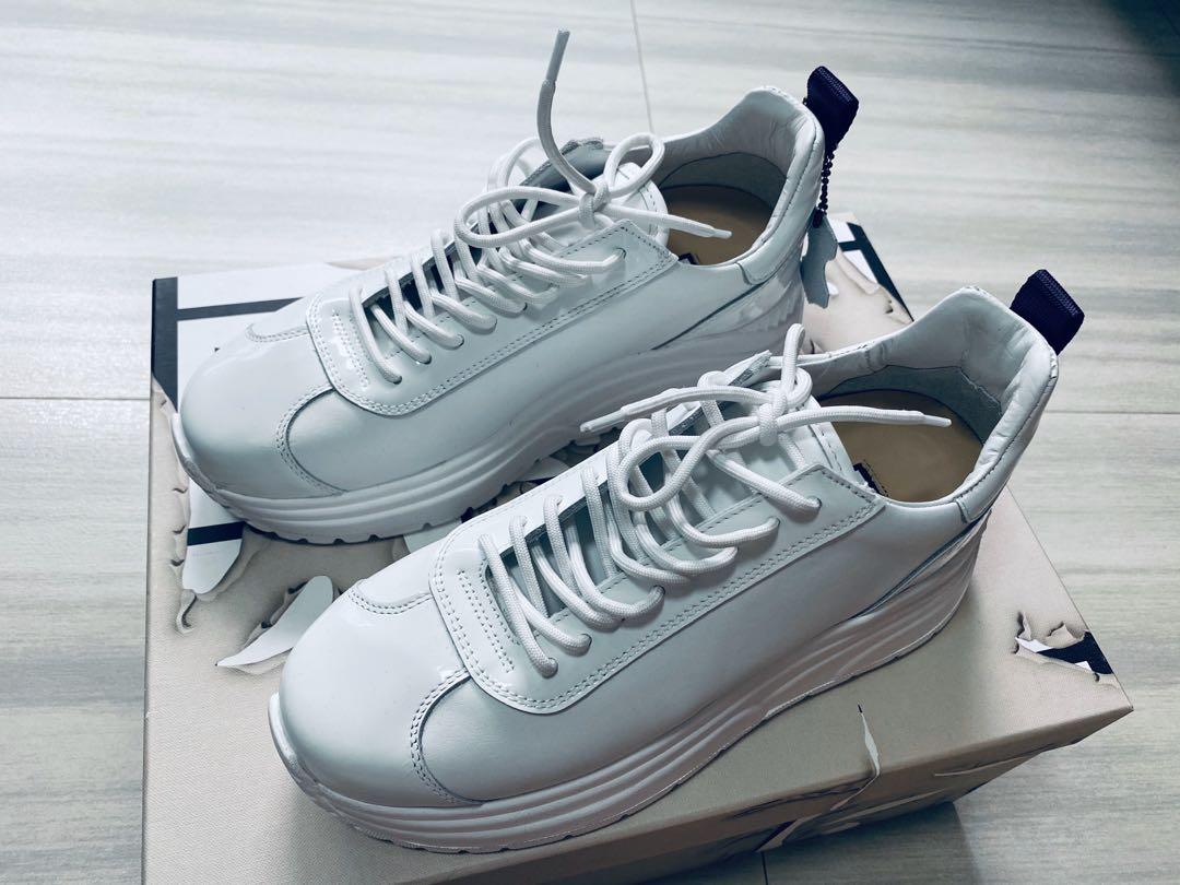White sales h&m sneakers