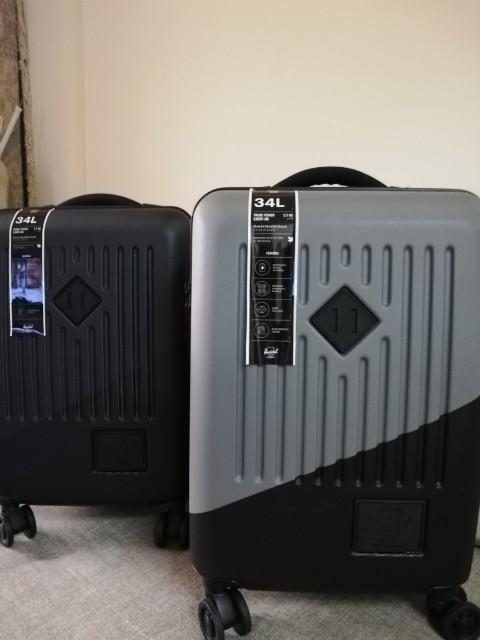 herschel trade power carry on