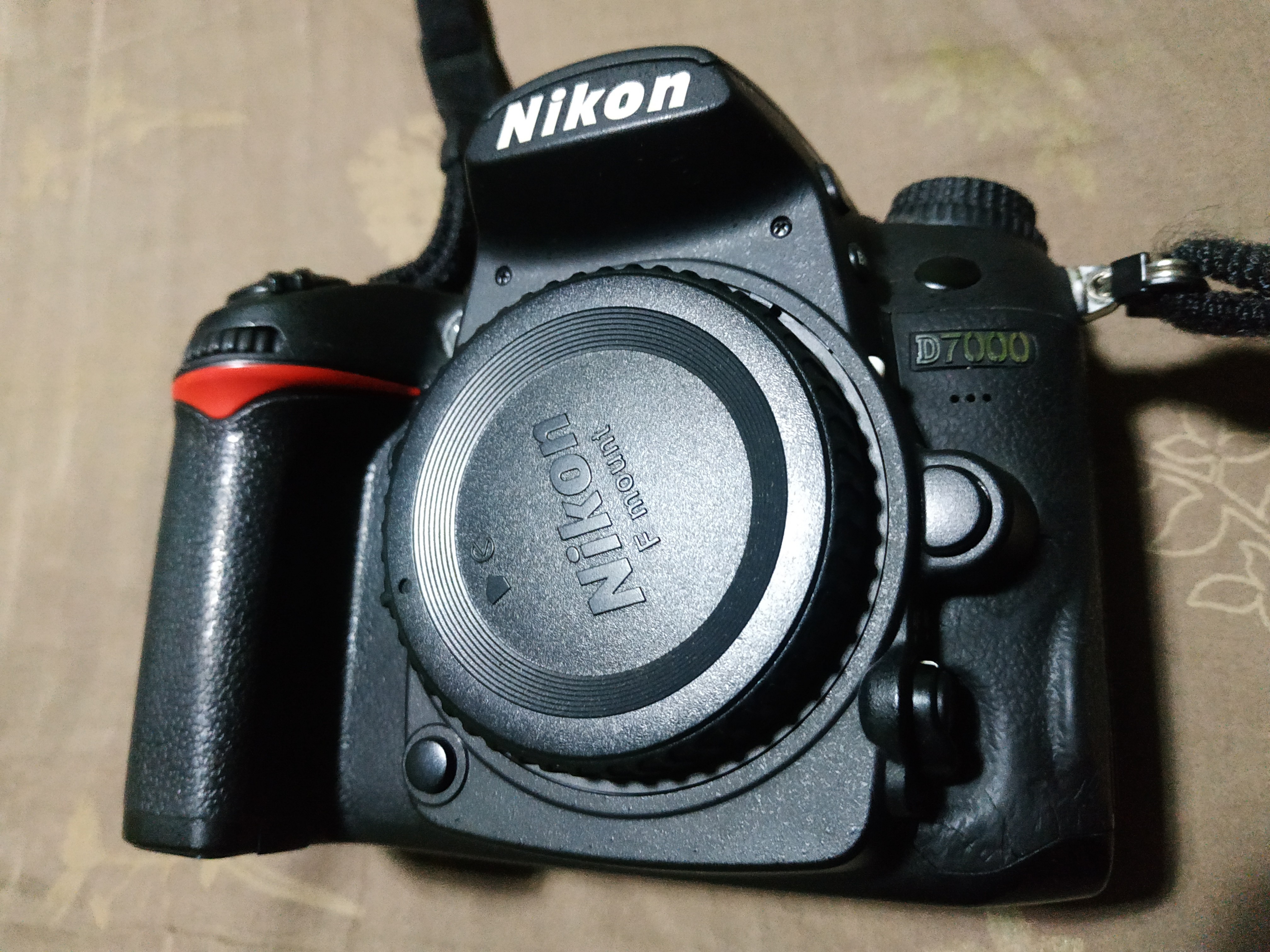 Nikon D7000 with freebies.