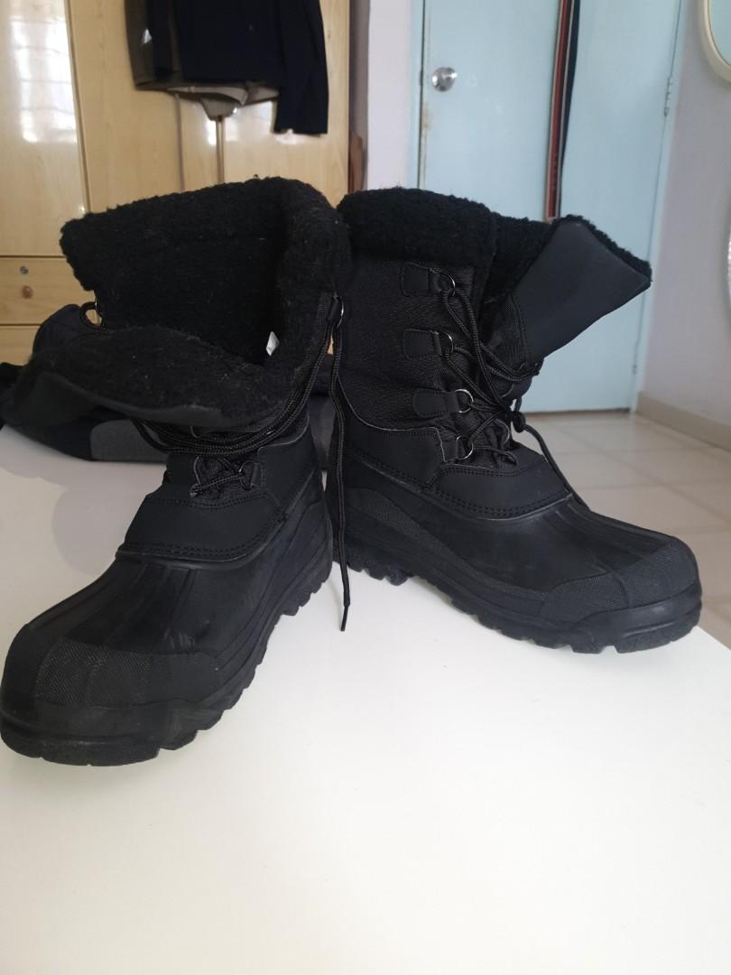 universal traveller snow boots