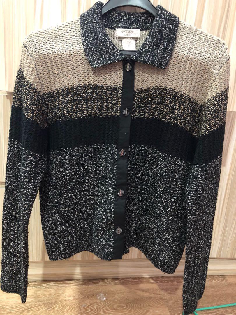 Warm jacket (Category: Coats, Jackets and Outerwear) located in Johor Bahru. Submitted by ting7709 (Listing ID 268810173, Image 1). Description: .