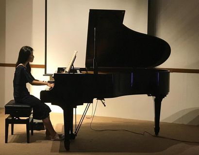 (Category: ) located in . Submitted by pypianolessons (Listing ID 268959492, Image 1). Description: .