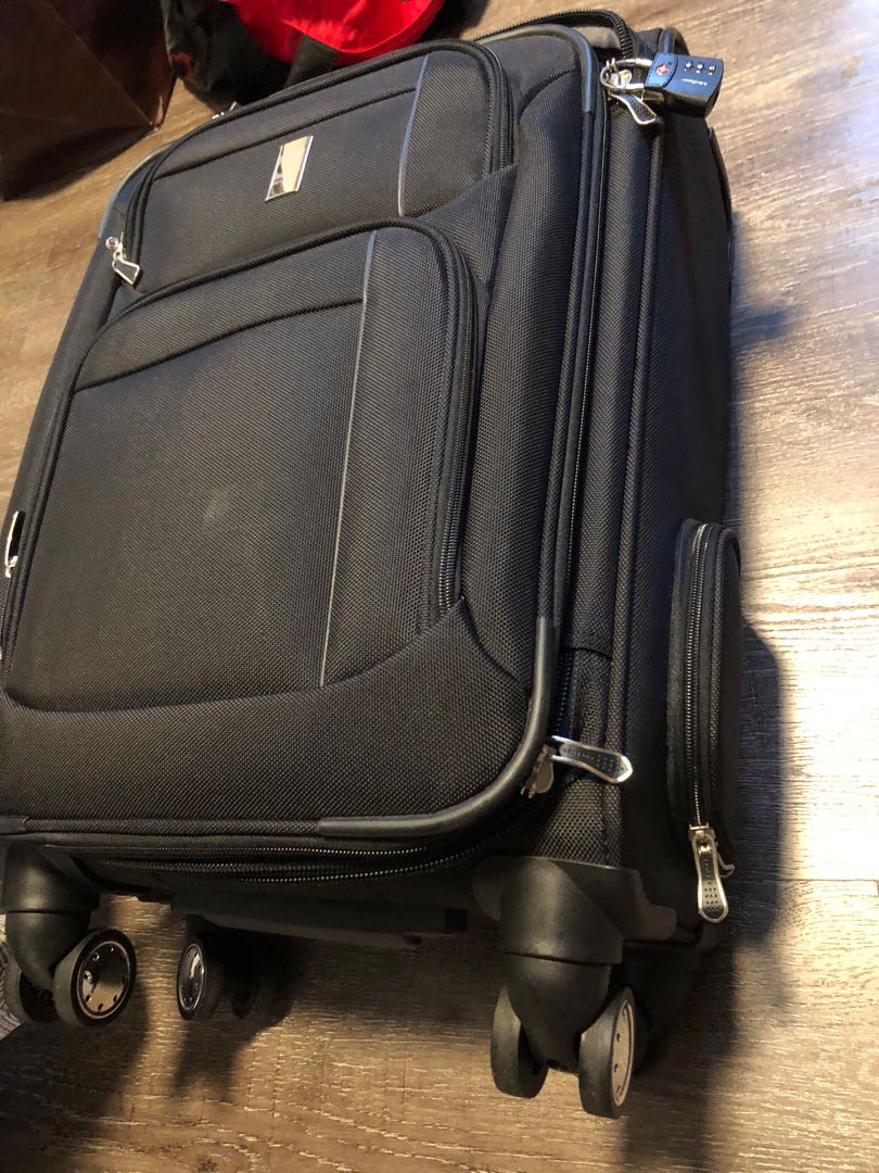delsey 22 inch luggage