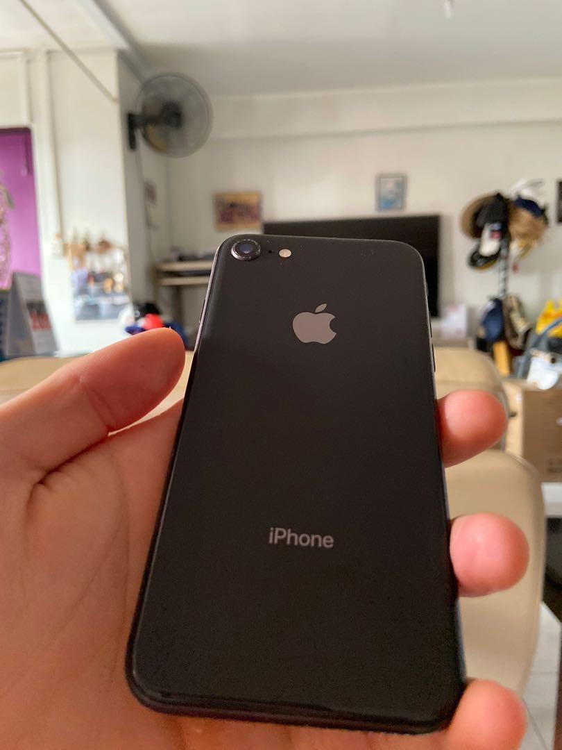 iphone 8 camera cracked