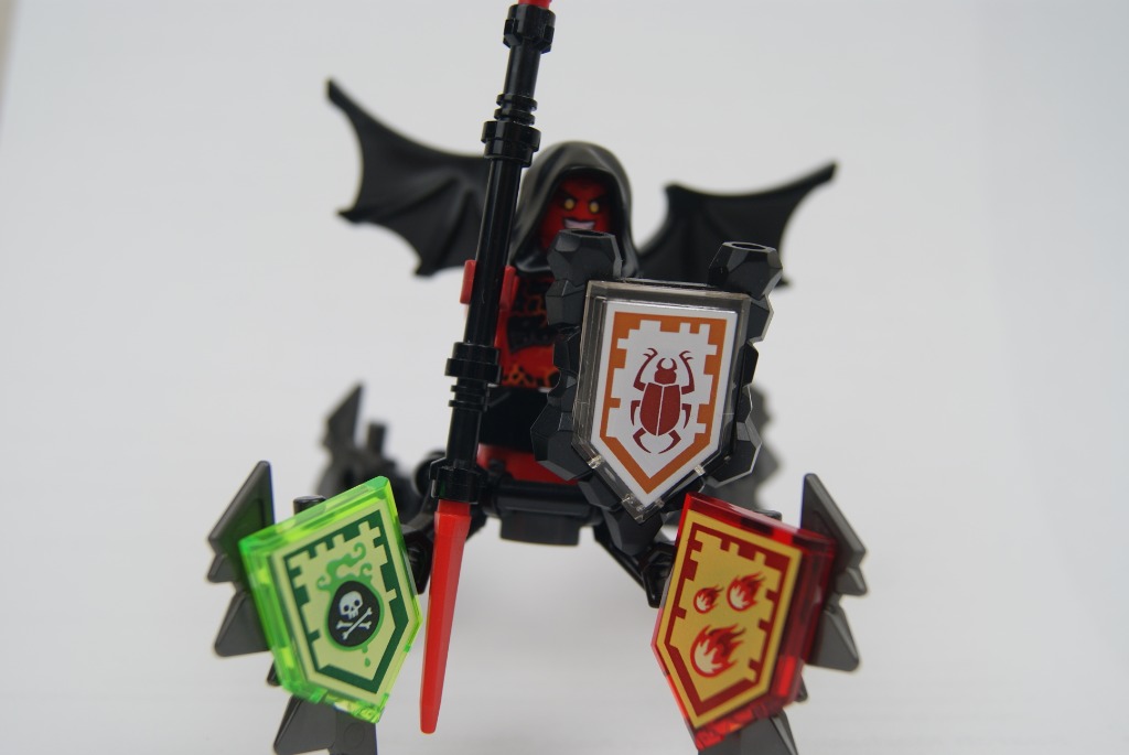 Lego lavaria top
