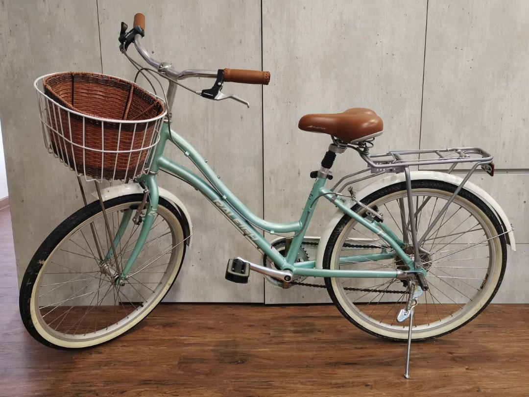 womens raleigh bike with basket