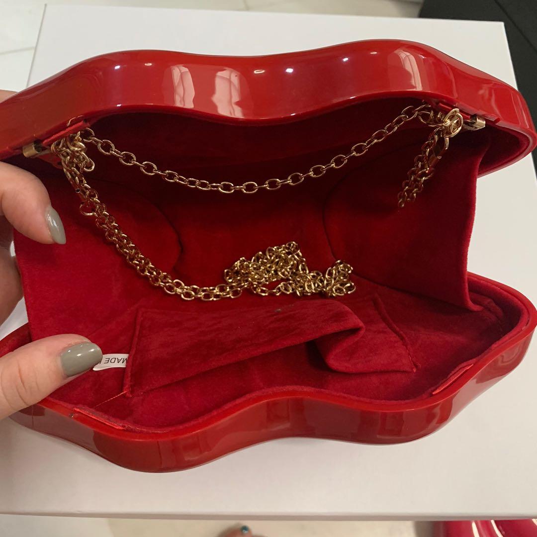 Lip clutch bag set pink and red