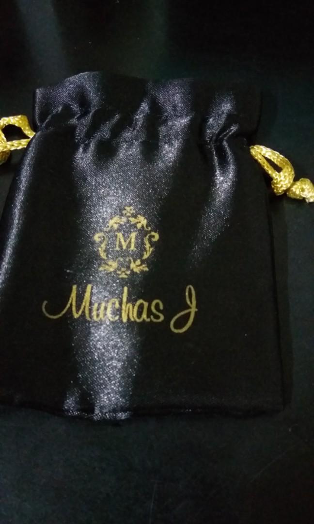 Muchas hair shop clip