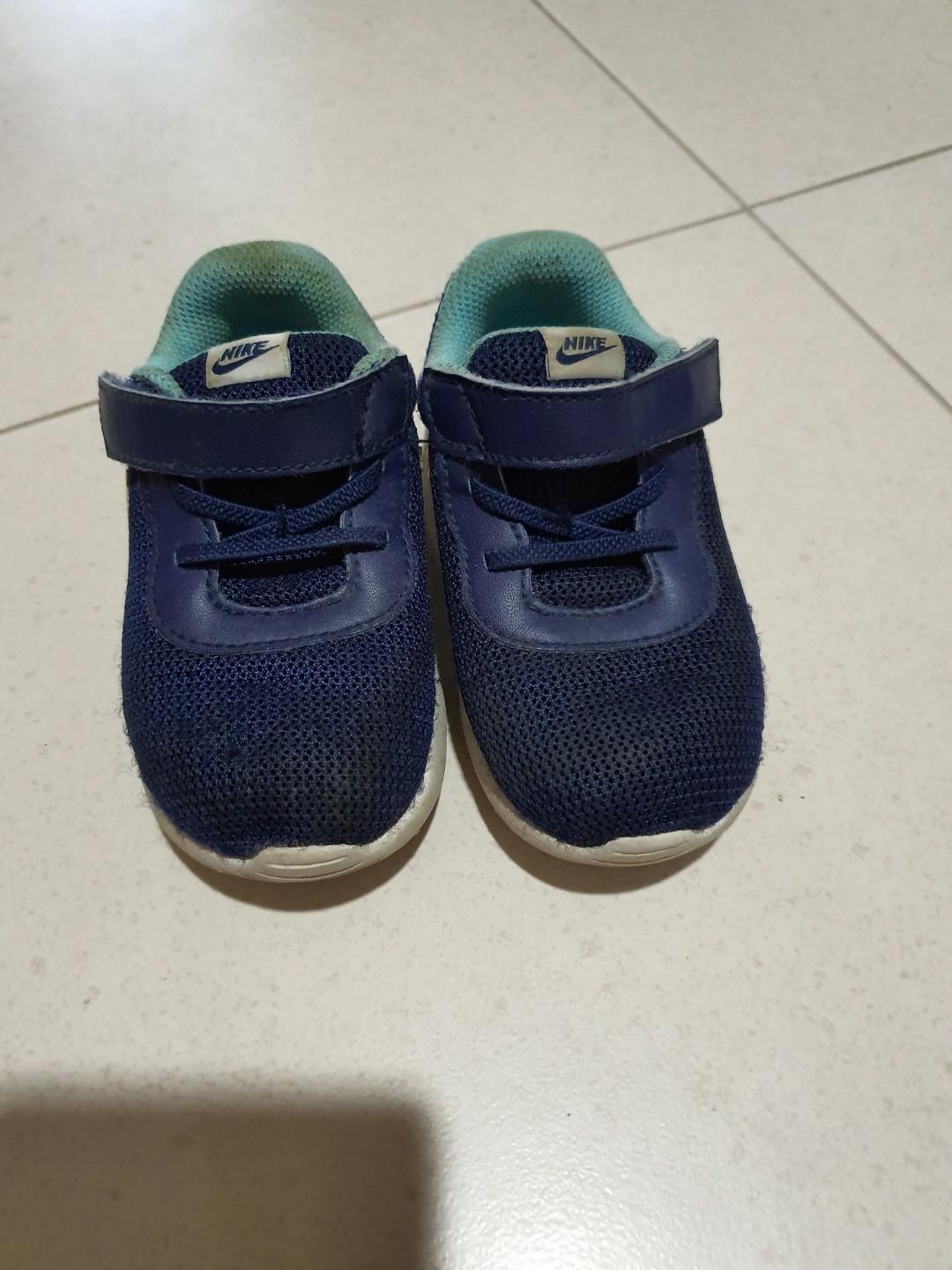 nike toddler size 3 shoes