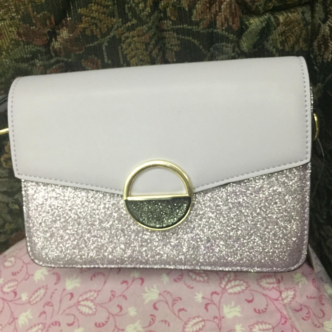 Original HOW.R.U Sling Bag in Lavender, Women's Fashion, Bags & Wallets ...