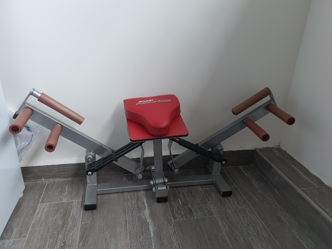 Push up pump rocket fitness, Sports Equipment, Exercise & Fitness