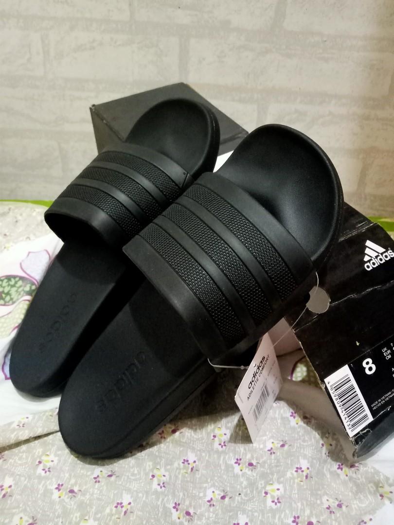 adidas slides all black
