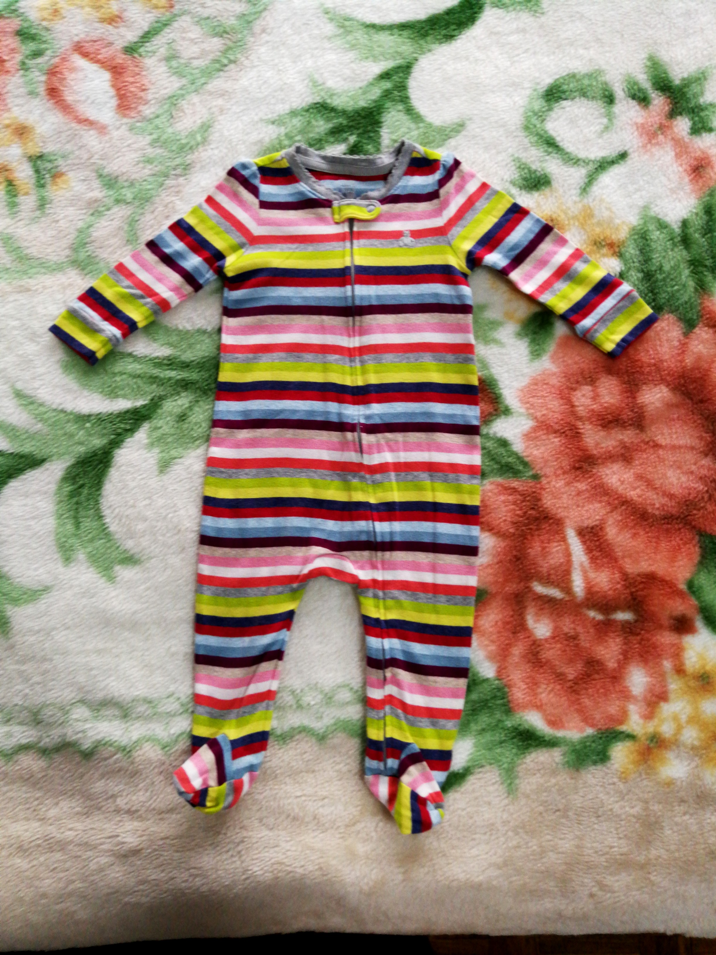 Baby GAP Overalls, Babies & Kids, Babies & Kids Fashion on Carousell