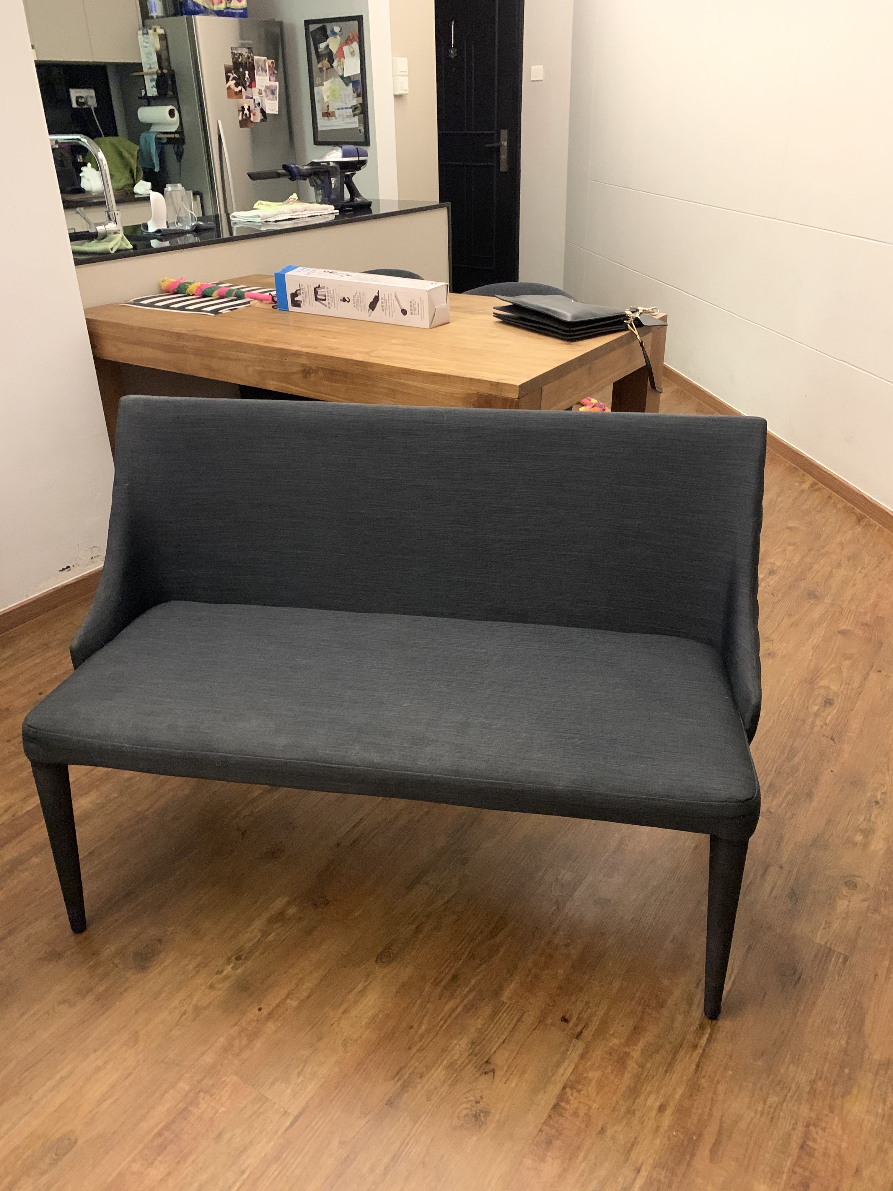 Castlery top dining bench