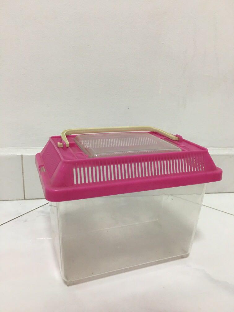 Plastic shop pet enclosure