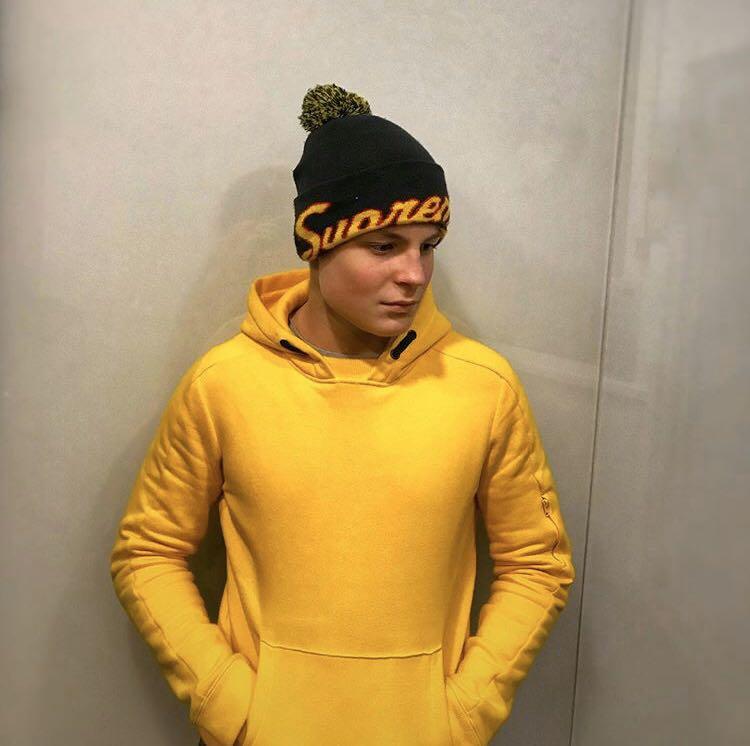 supreme new era script cuff beanie