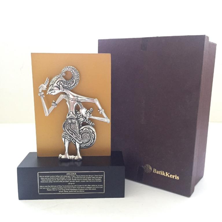 Vintage BATIK KERIS INDONESIA Wayang Kulit Arjuna Figurine Display 