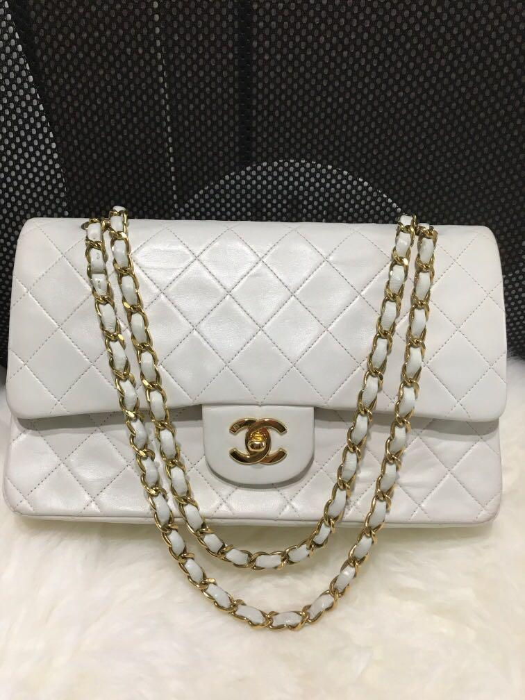 chanel classic flap white