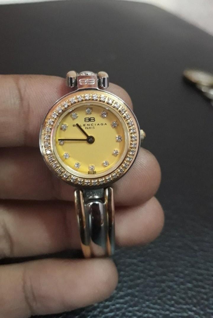 AUTHENTIC BALENCIAGA Bangle watch