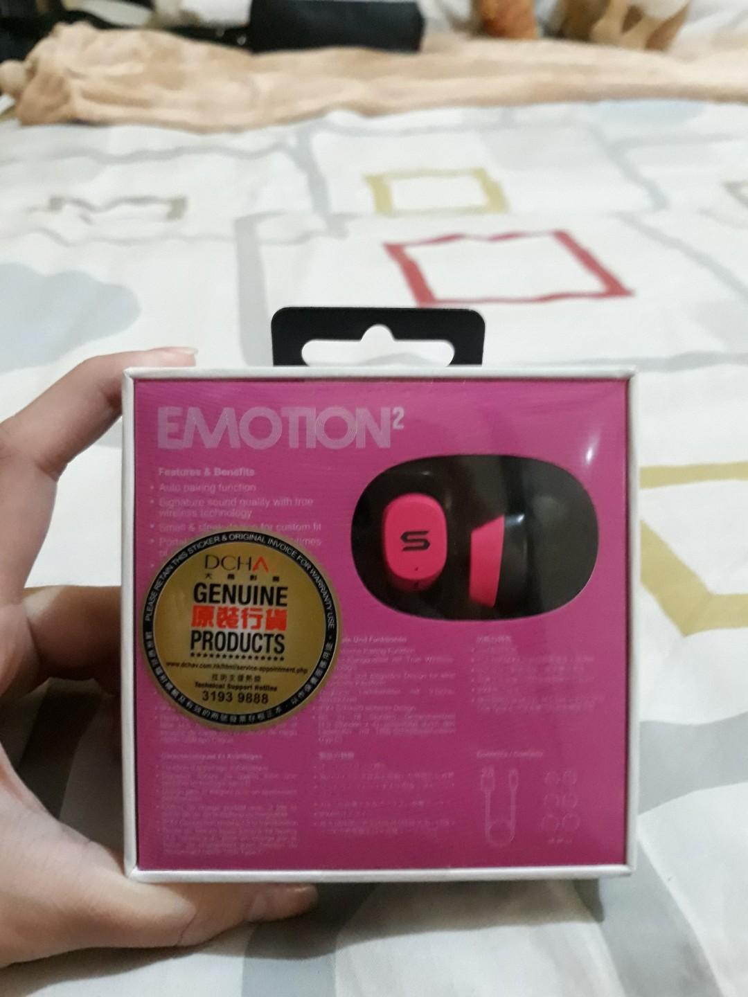 SOUL EMOTION2 WIRELESS EARPHONES (PINK) (Category: Earphones) located in Manila. Submitted by mmpm15 (Listing ID 269201878, Image 2). Description: Brand New! Price still negotiable.