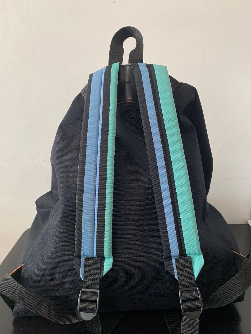 CDG Comme des Garcons backpack 背囊, 男裝, 袋, 小袋- Carousell