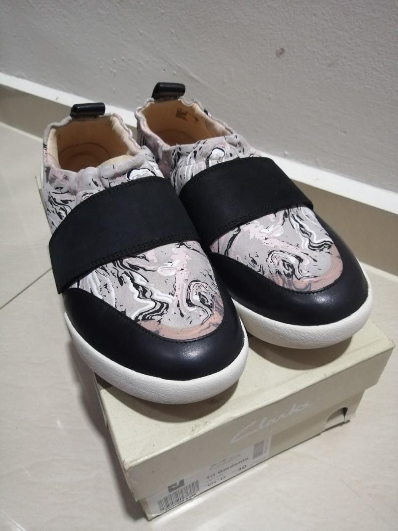 clarks shoes womens price