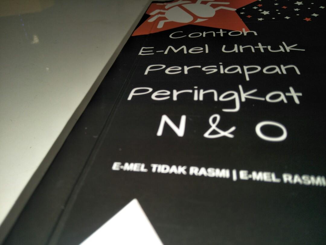 Contoh E Mel Untuk Persiapan Peringkat N O Books Stationery Textbooks Secondary On Carousell