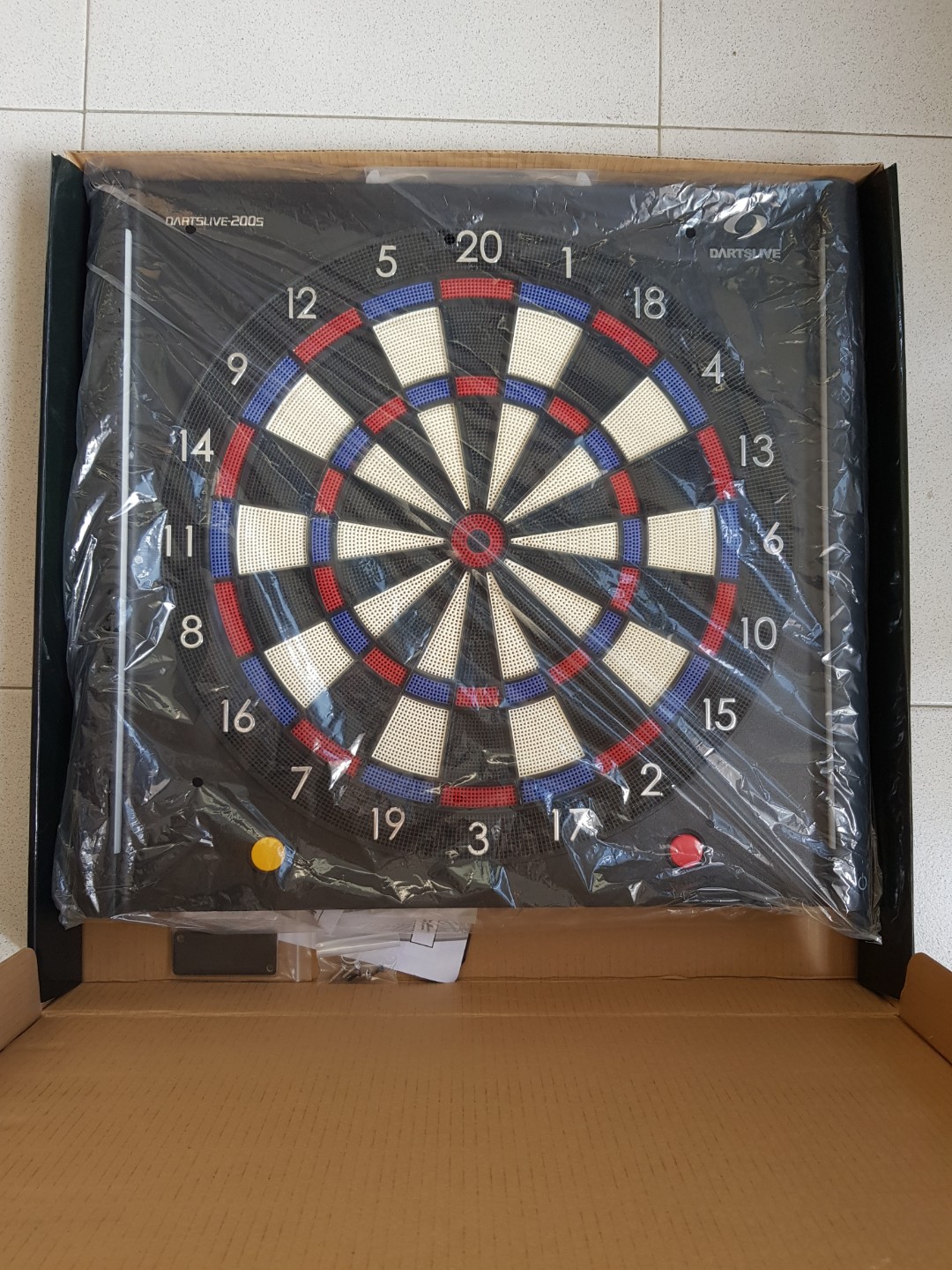 Dartslive 200s dart board, Hobbies & Toys, Toys & Games on Carousell