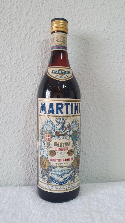 Martini Bianco - 1980s (great for cocktails), Food & Drinks, Beverages on  Carousell