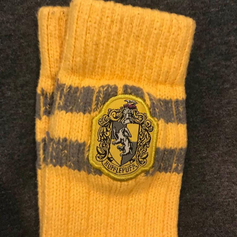 Primark Harry Potter Hufflepuff Sweatshirt with Socks set