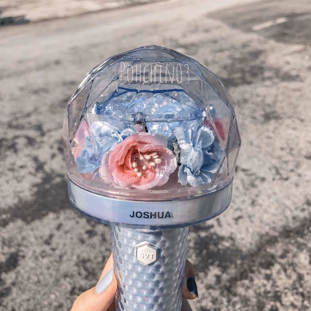 Seventeen Lightstick Ver 2, Hobbies & Toys, Collectibles & Memorabilia ...