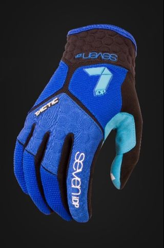 (Category: ) located in . Submitted by biketechnics (Listing ID 269328448, Image 1). Description: .