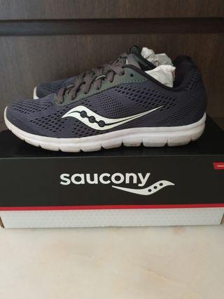 saucony women's running shoes singapore