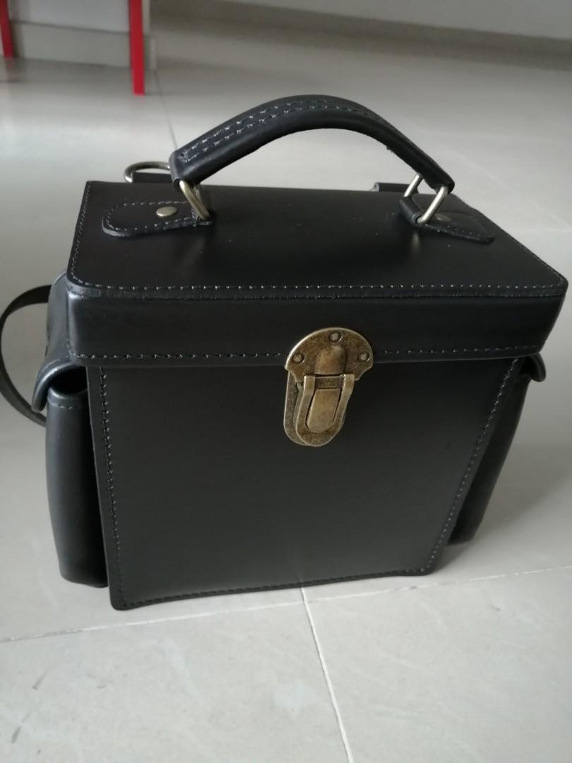 Beara beara Claire bag. Limited edition, Luxury, Bags & Wallets on 