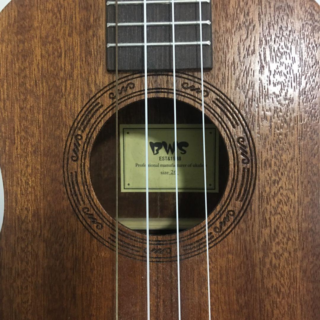 BWS 26” Tenor Ukulele with Low G String, Hobbies & Toys, Music & Media