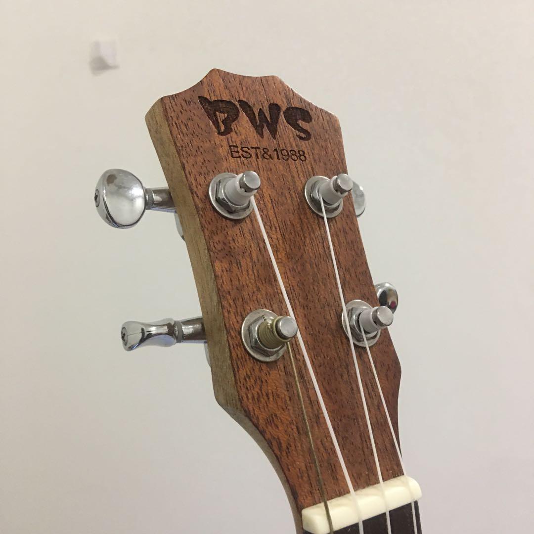 BWS 26” Tenor Ukulele with Low G String, Hobbies & Toys, Music & Media