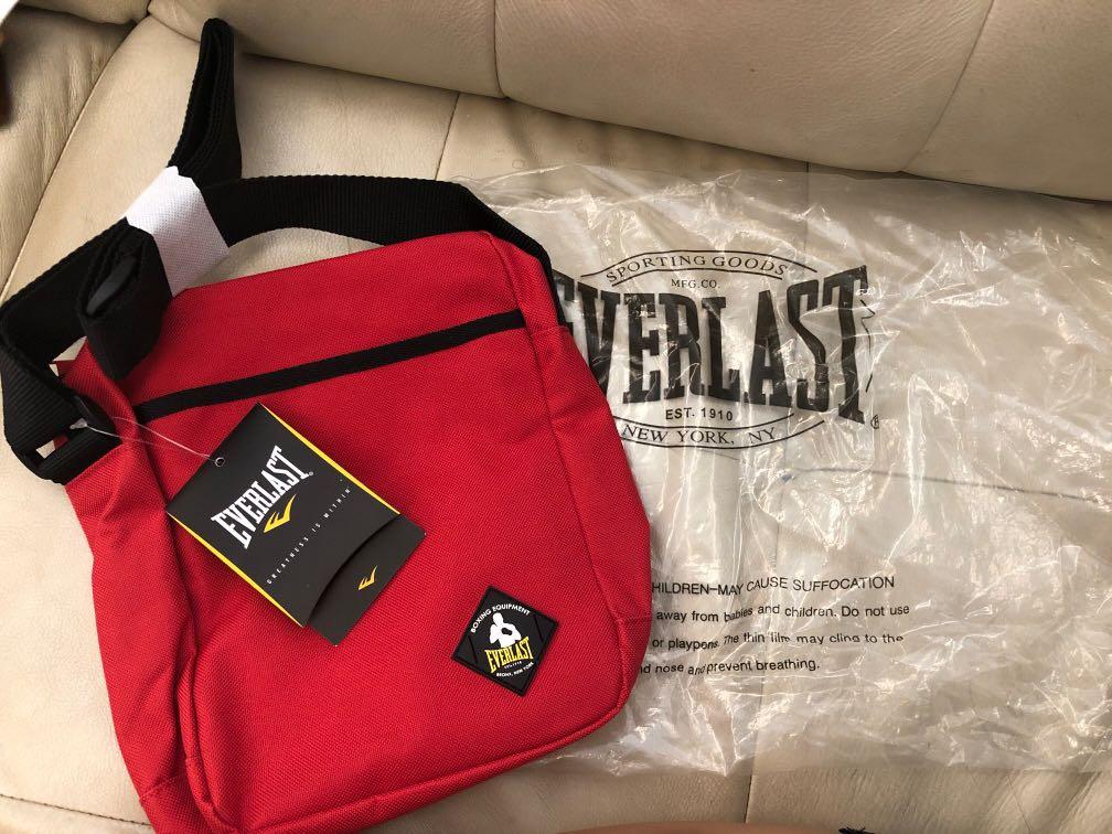 Everlast sling bag boxing equipment