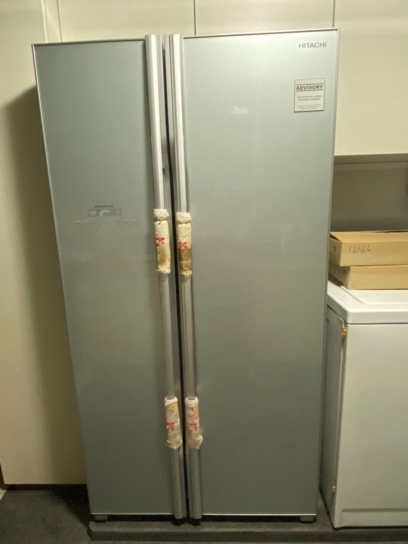 Hitachi side by side fridge 595 litres, TV & Home Appliances, Kitchen