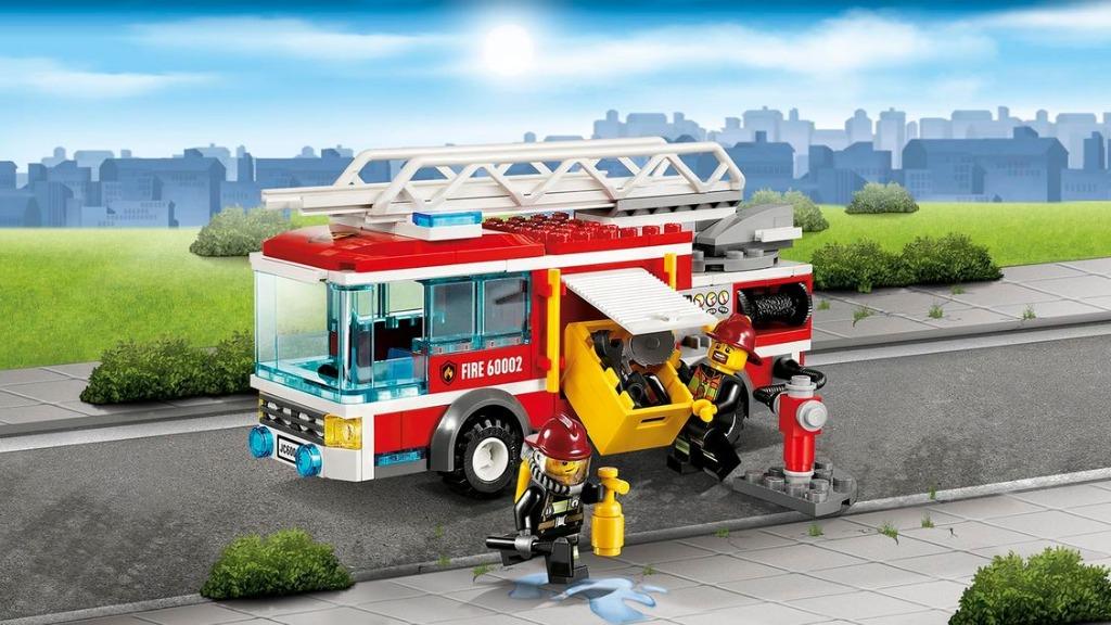 petroleum basen Borger LEGO City Fire Engine Truck 60002, Hobbies & Toys, Toys & Games on Carousell