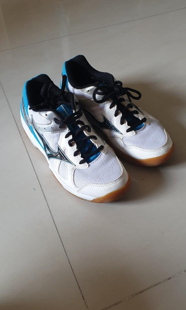 mizuno indoor court shoes