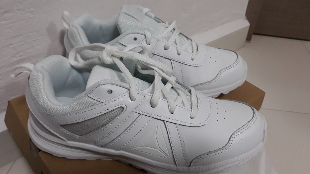 School clearance shoes reebok