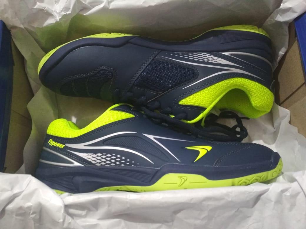 Sepatu Badminton Flypower Pawon 5 Olah Raga Baju Olahraga Di Carousell