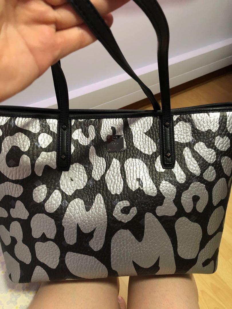 Mcm anya leopard tote shop