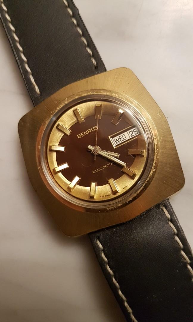 Vintage 70 s Swiss Benrus Quartz Men Watch Rare . Women s Fashion