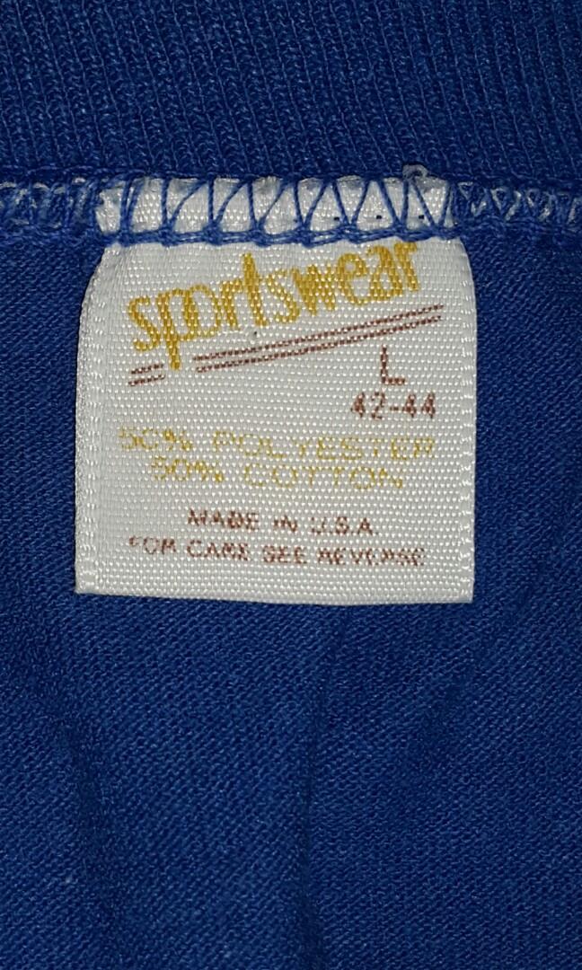 Vintage 80's t-shirt tag Sportswear
